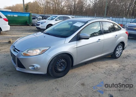 2012 Ford Focus Se z USA, uszkodzony, nr VIN 1FAHP3F20CL211751